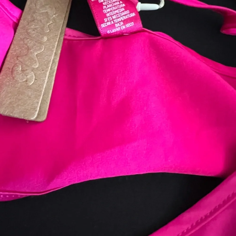 SKIMS Pink Ruffle Bra Intimates - Picture 12 of 12